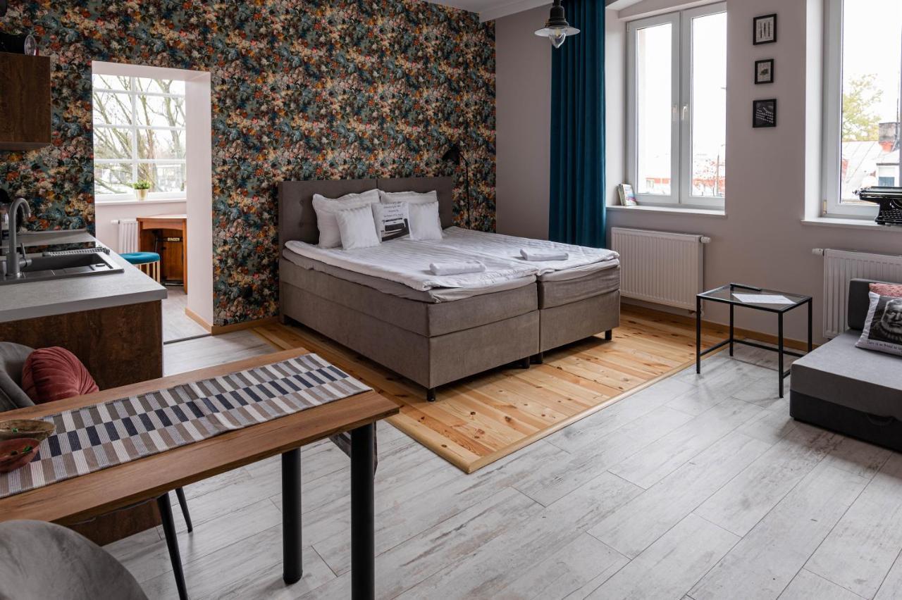 Apartamenty W Kamienicy Sieradz Exterior foto