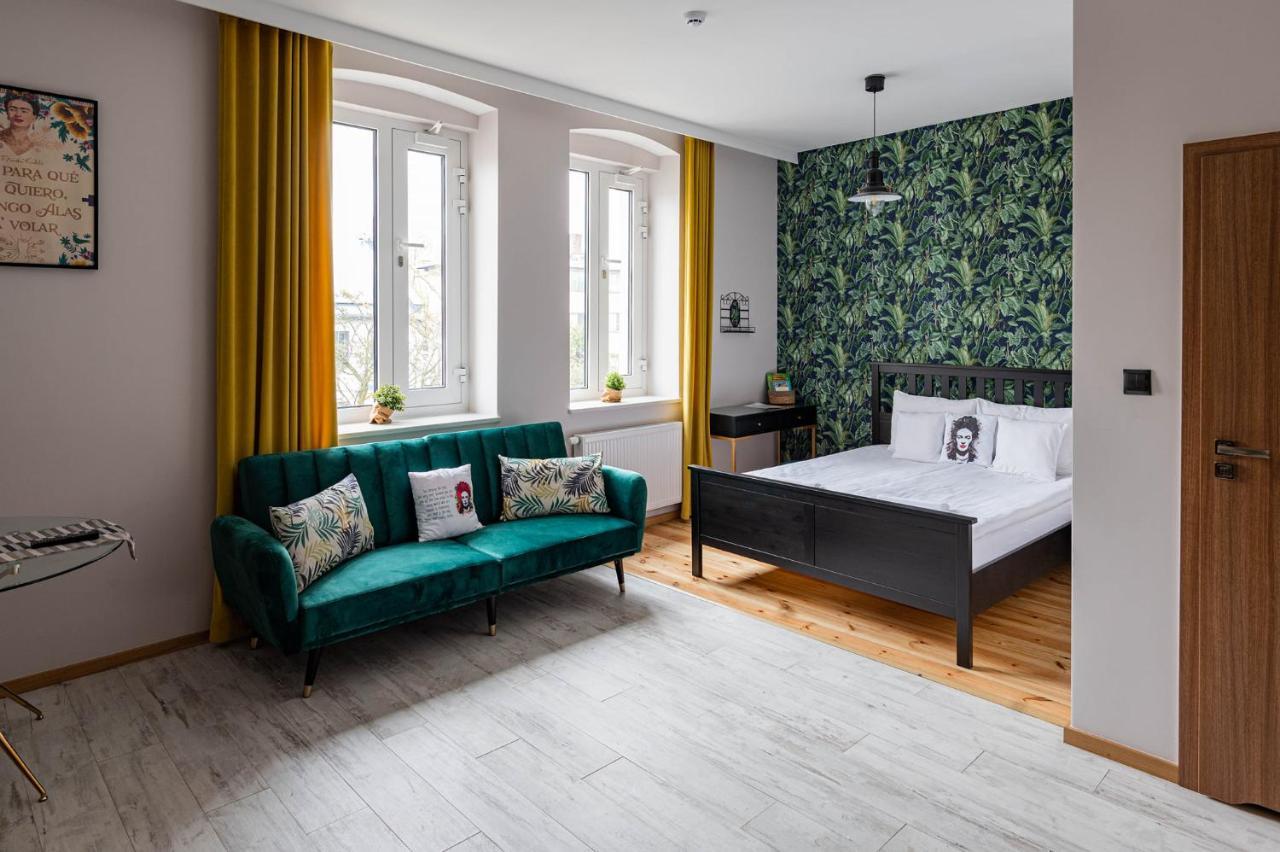 Apartamenty W Kamienicy Sieradz Exterior foto